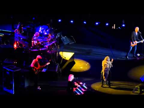 Fleetwood Mac - Gold Dust Woman 1-22-15 Madison Square Garden, NYC