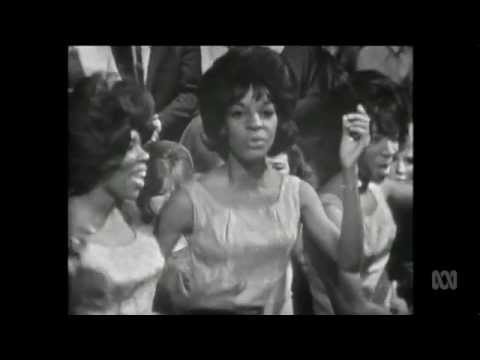 MARTHA and THE VANDELLAS - Dancing In The Street (1964) (Remastered)