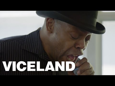 Michael Winslow Plugs His Microphone Into A Guitar Pedal