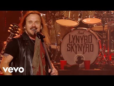 Lynyrd Skynyrd - Gimme Three Steps (Live)