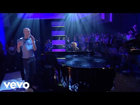 R.E.M. - Nightswimming (Later… with Jools Holland on BBC1, 14 October 2003)