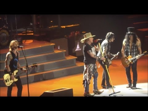 Guns N&#039; Roses - Used To Love Her - Live at Staples Center in Los Angeles on 11/24/17
