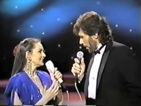 Crystal Gayle - Eddie Rabbitt - duet - you and I