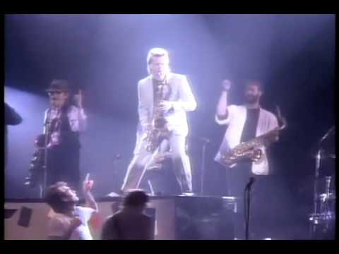 Huey Lewis &amp; The News - Back In Time