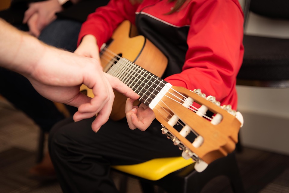 How Long Does It Actually Take To Learn To Play Guitar?