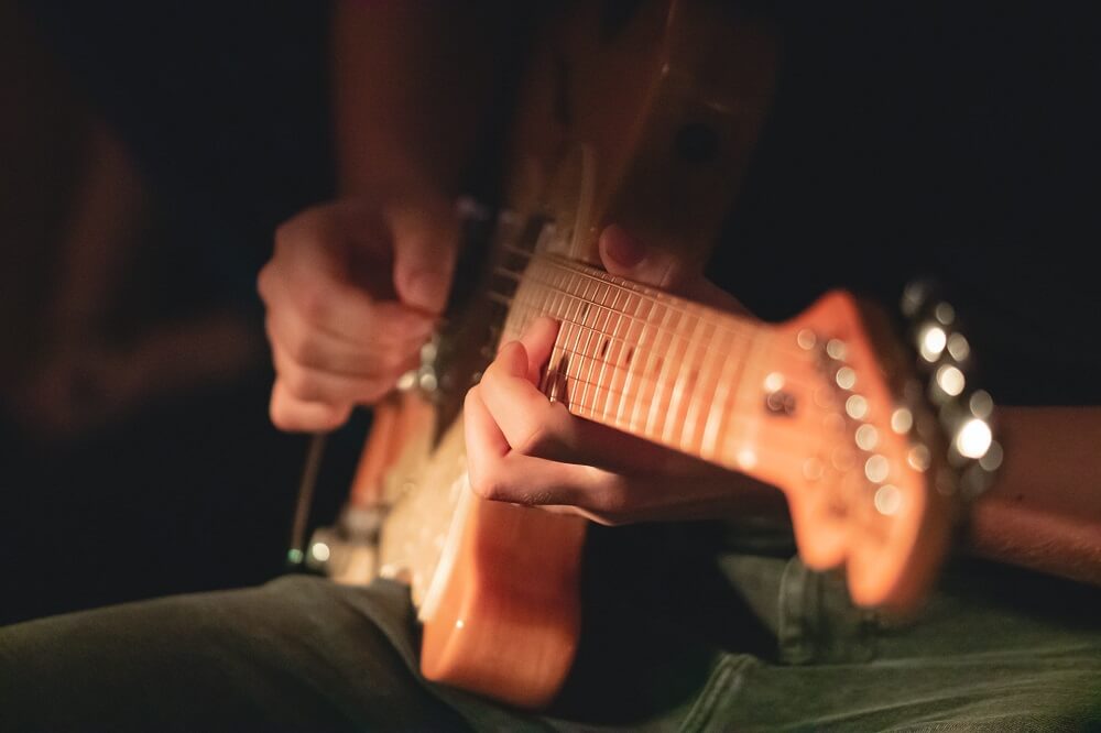 guitar fretboard playability