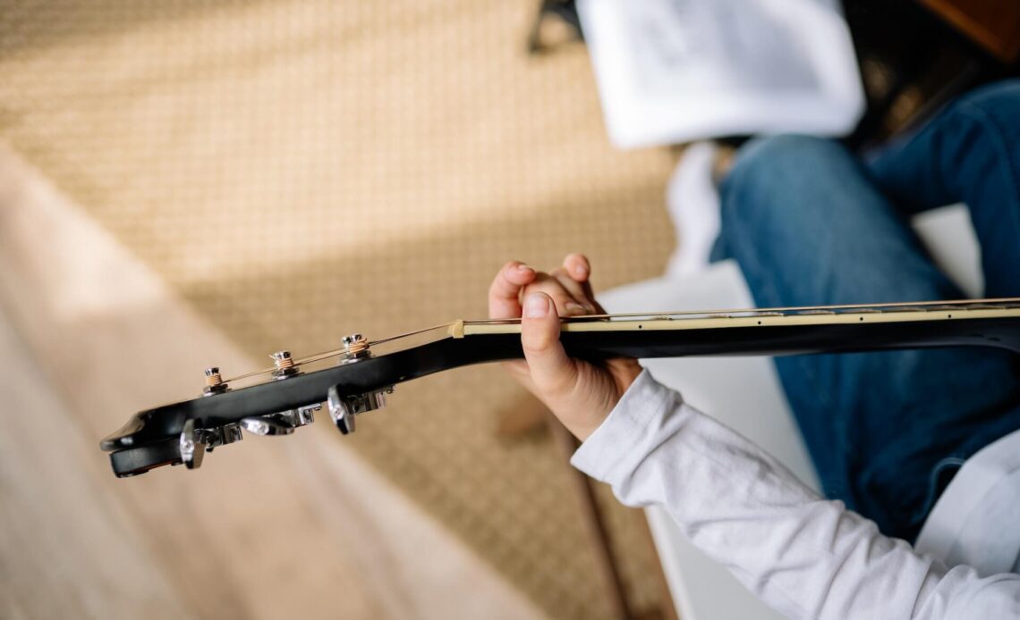 17 Best Acoustic Guitars For Small Hands | Guitar Based