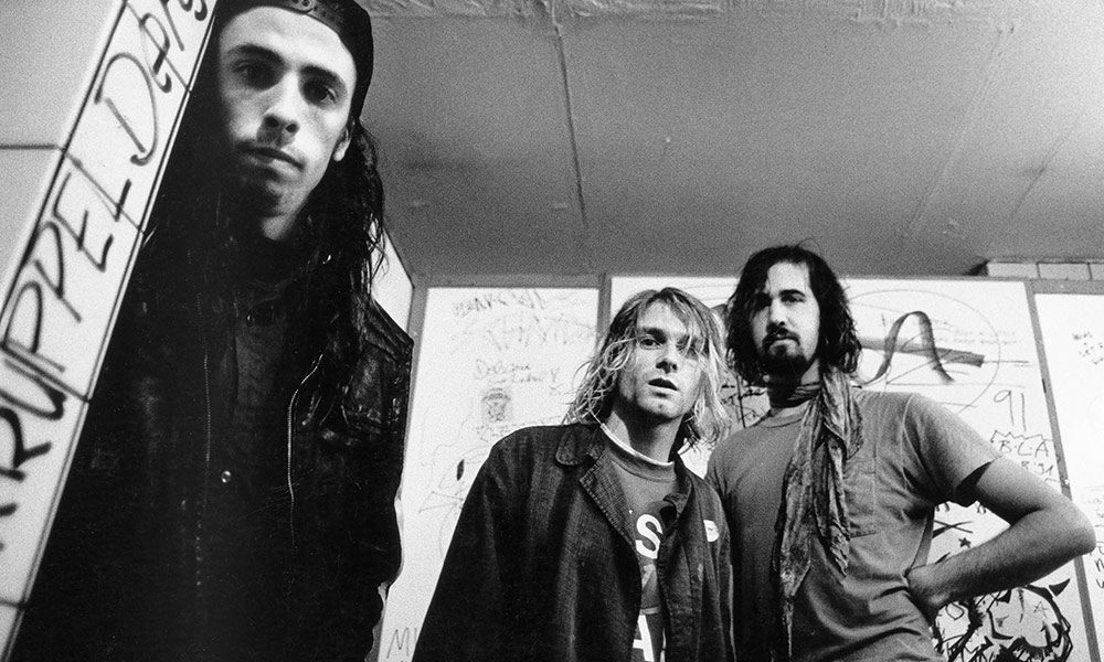 15 Easy Nirvana Songs To Play On Guitar (+TABS) | Guitar Based