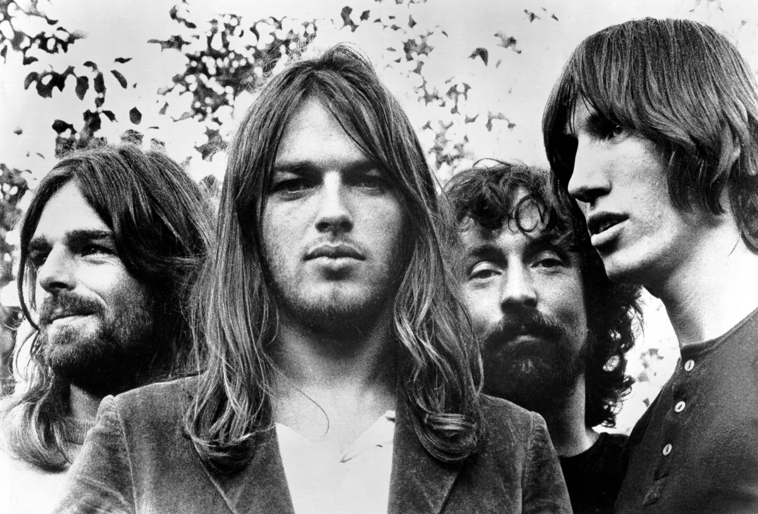 easy pink floyd songs to play on guitar