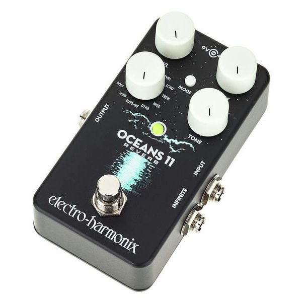 Electro-Harmonix Oceans 11 Reverb Pedal on a white background