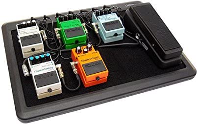 SKB PS8 Powered Pedal Board on a white background
