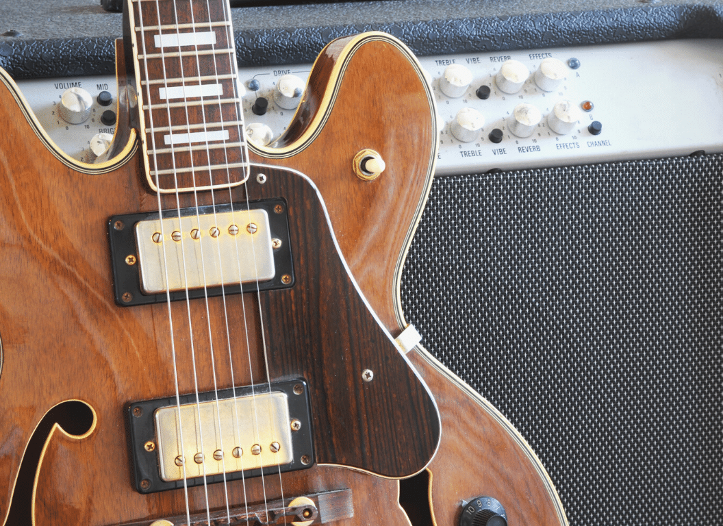 11 Ways To Control Amp Feedback When Playing Electric Guitar