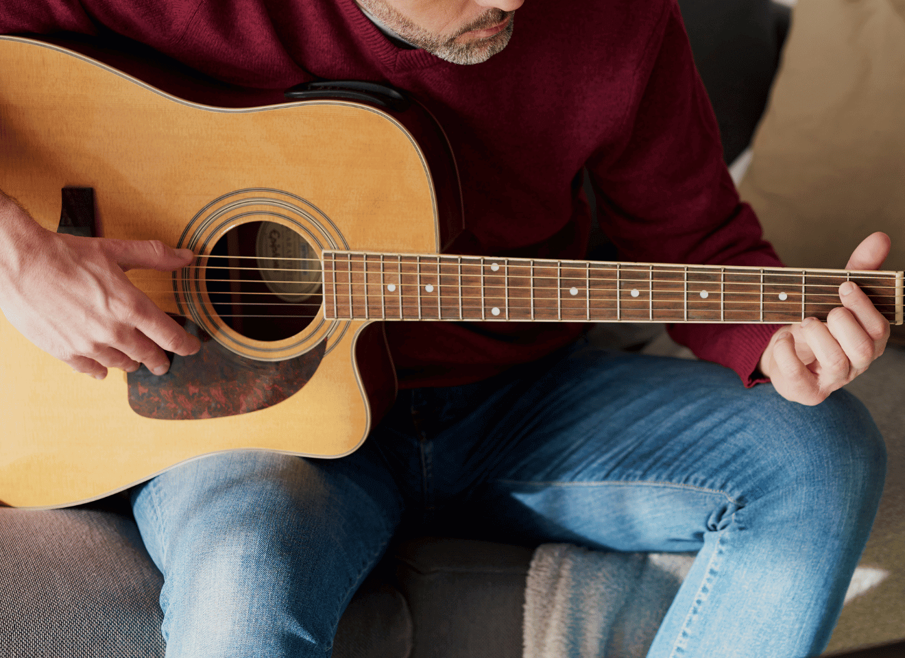 Best Acoustic Guitar Starter Packs For Beginners