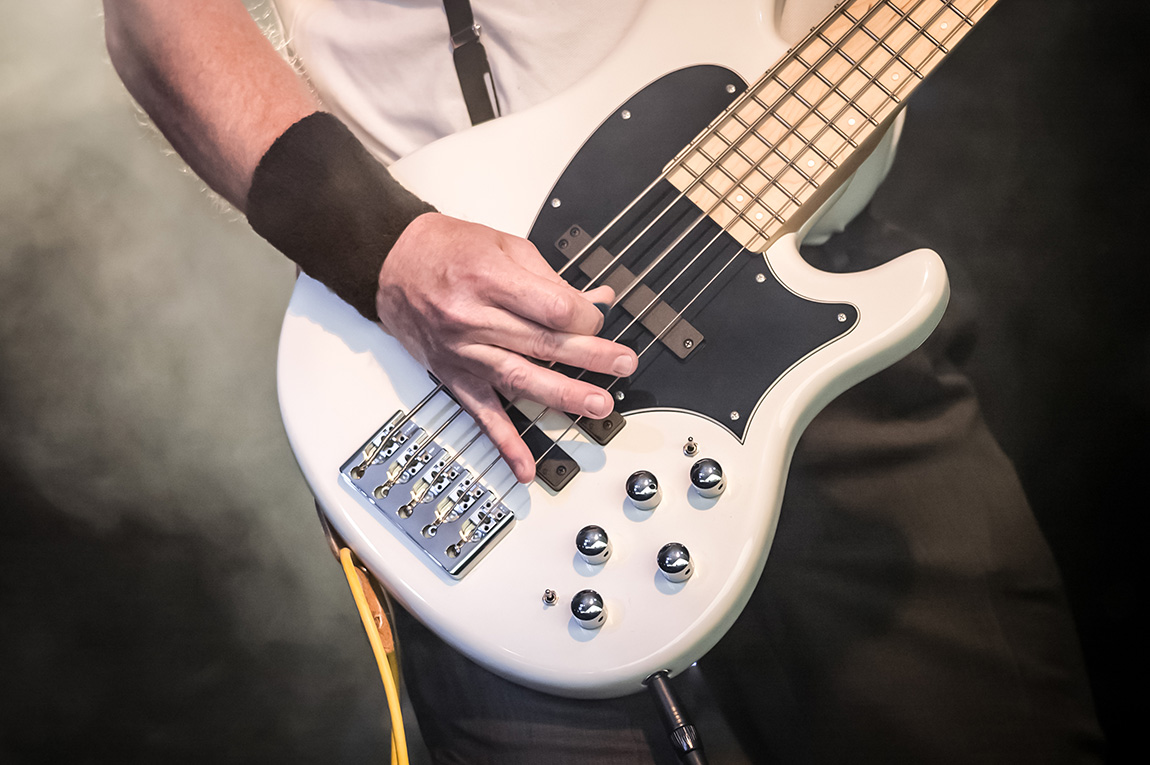 17 Best Bass Guitars For Rock Music (2024)